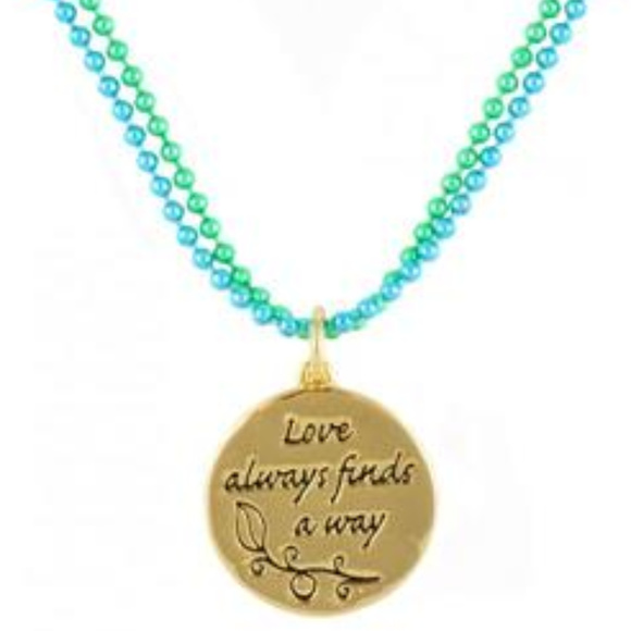 DISNEY COUTURE PRINCESS & FROG COLORFUL MAMA ODIE'S STATEMENT NECKLACE**NEW! - Picture 6 of 6